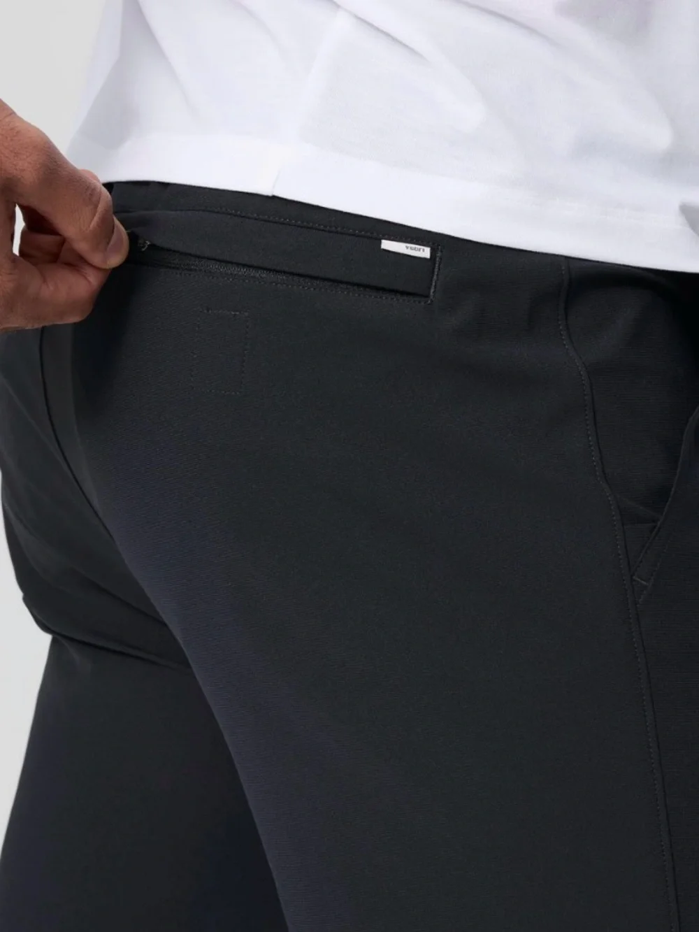 Vuori Men's Black Meta Joggers